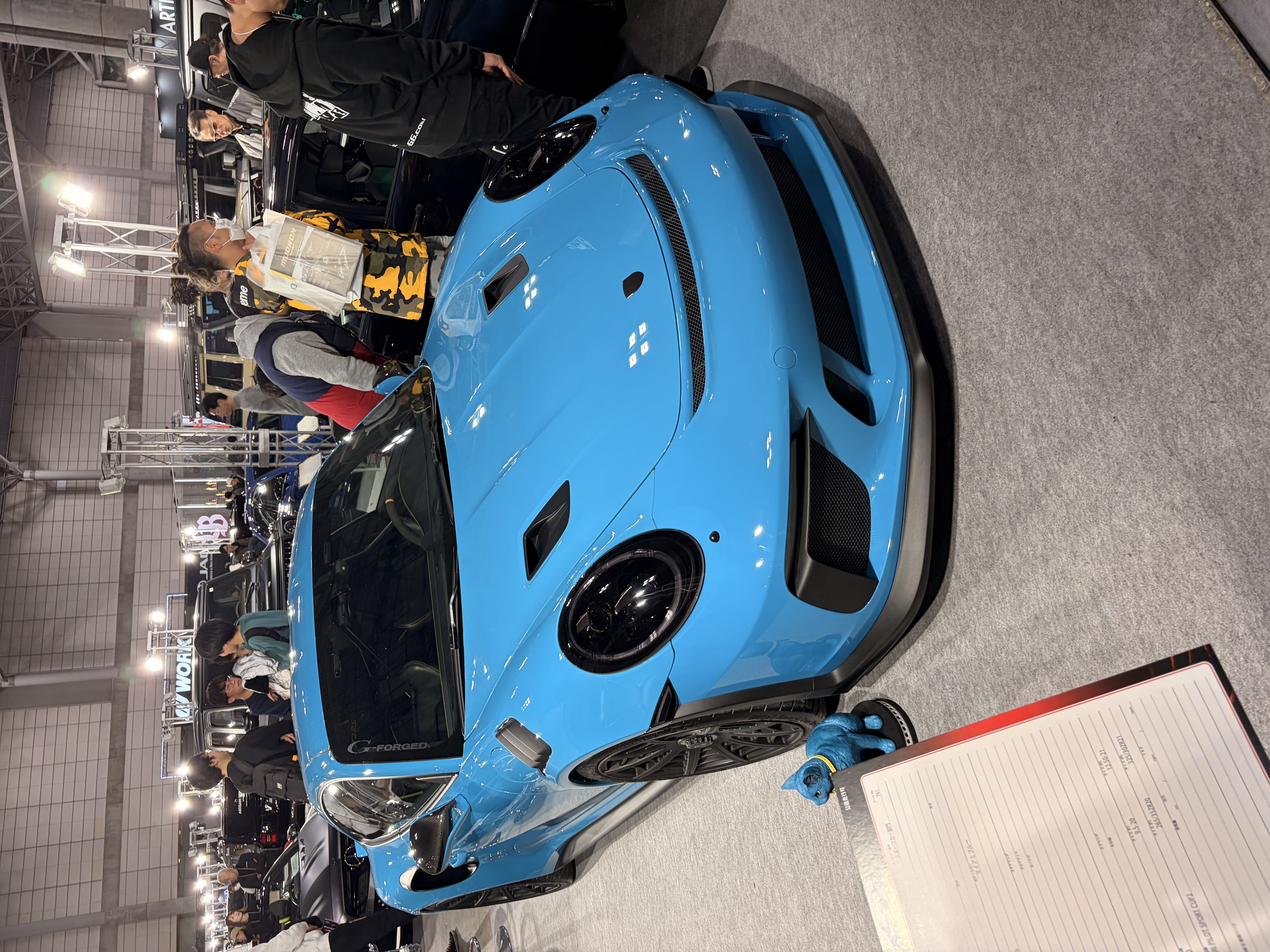 ULTIMATE MOTORCARS Porsche 911 Miami Blue