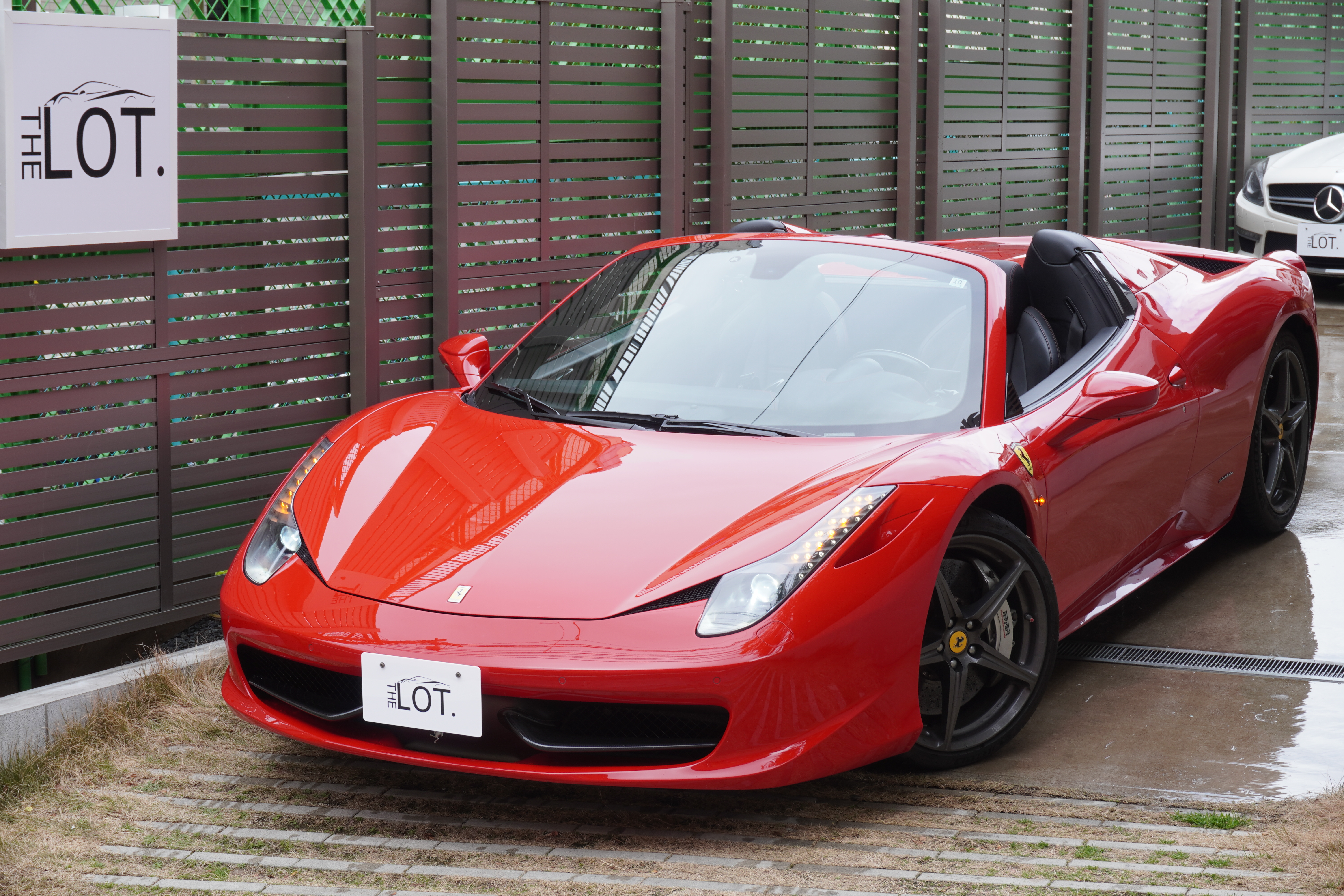 フェラーリ オーナー イメージ THE LOT.