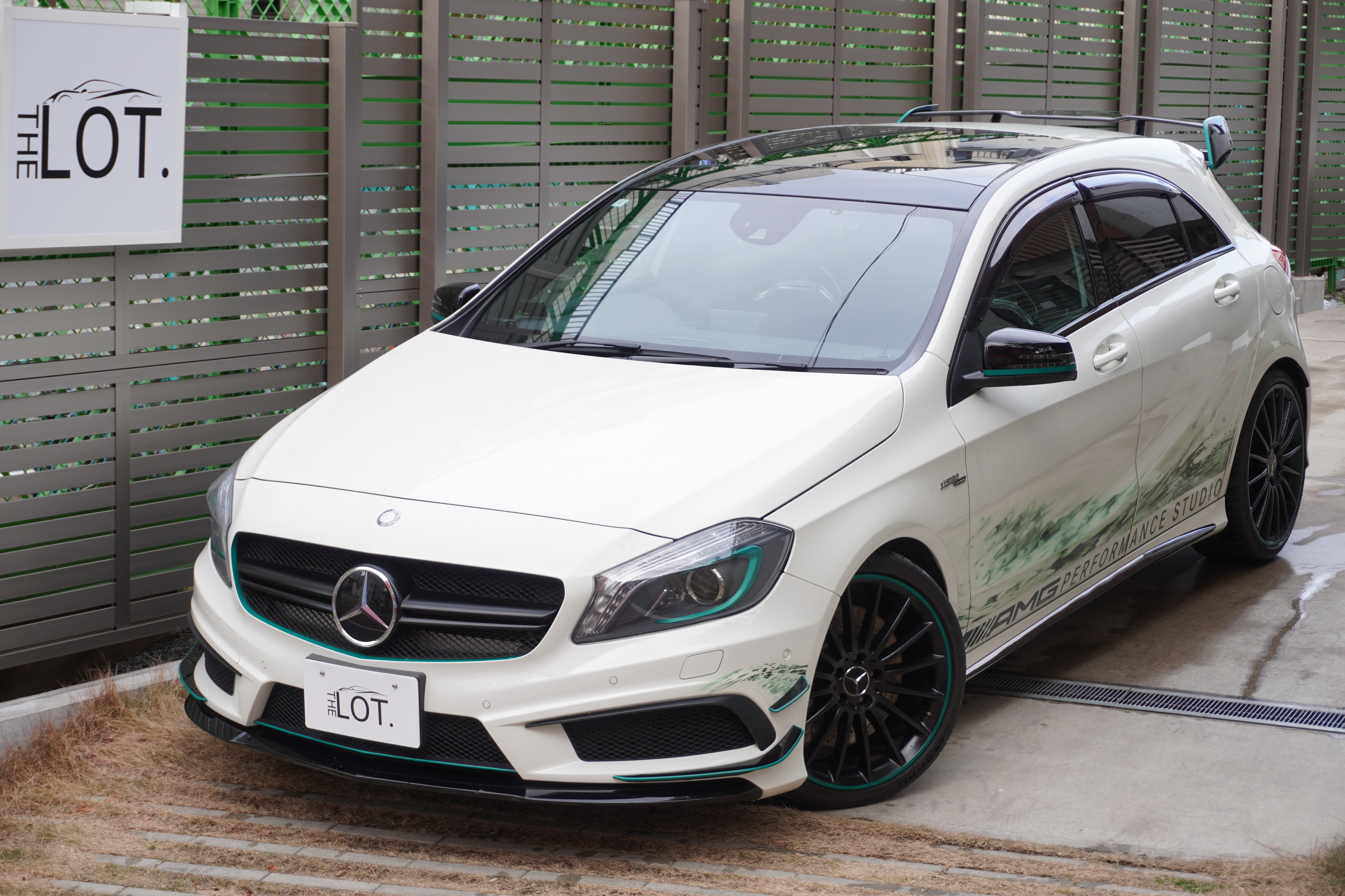 Mercedes-AMG A45 PETRONAS Green Edition